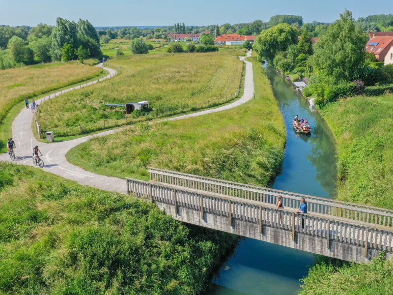 Wat is er beter dan een boottocht om de Marais Audomarois te verkennen?